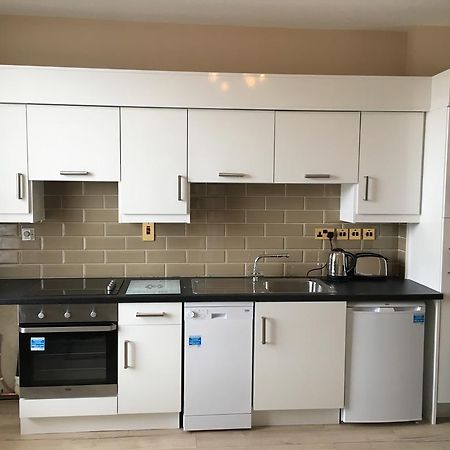 Blessings Studio Apartments Cootehill Екстериор снимка