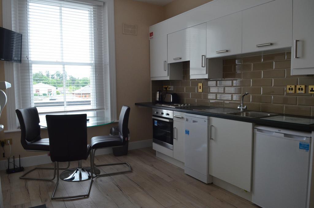 Blessings Studio Apartments Cootehill Екстериор снимка